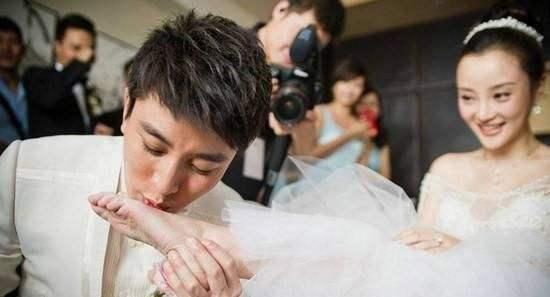 狗仔王卓伟最新爆料,揭秘娱乐圈惊天大秘密！