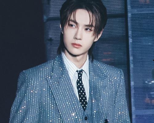 王一博新闻爆料最新消息,揭秘明星背后的故事与挑战